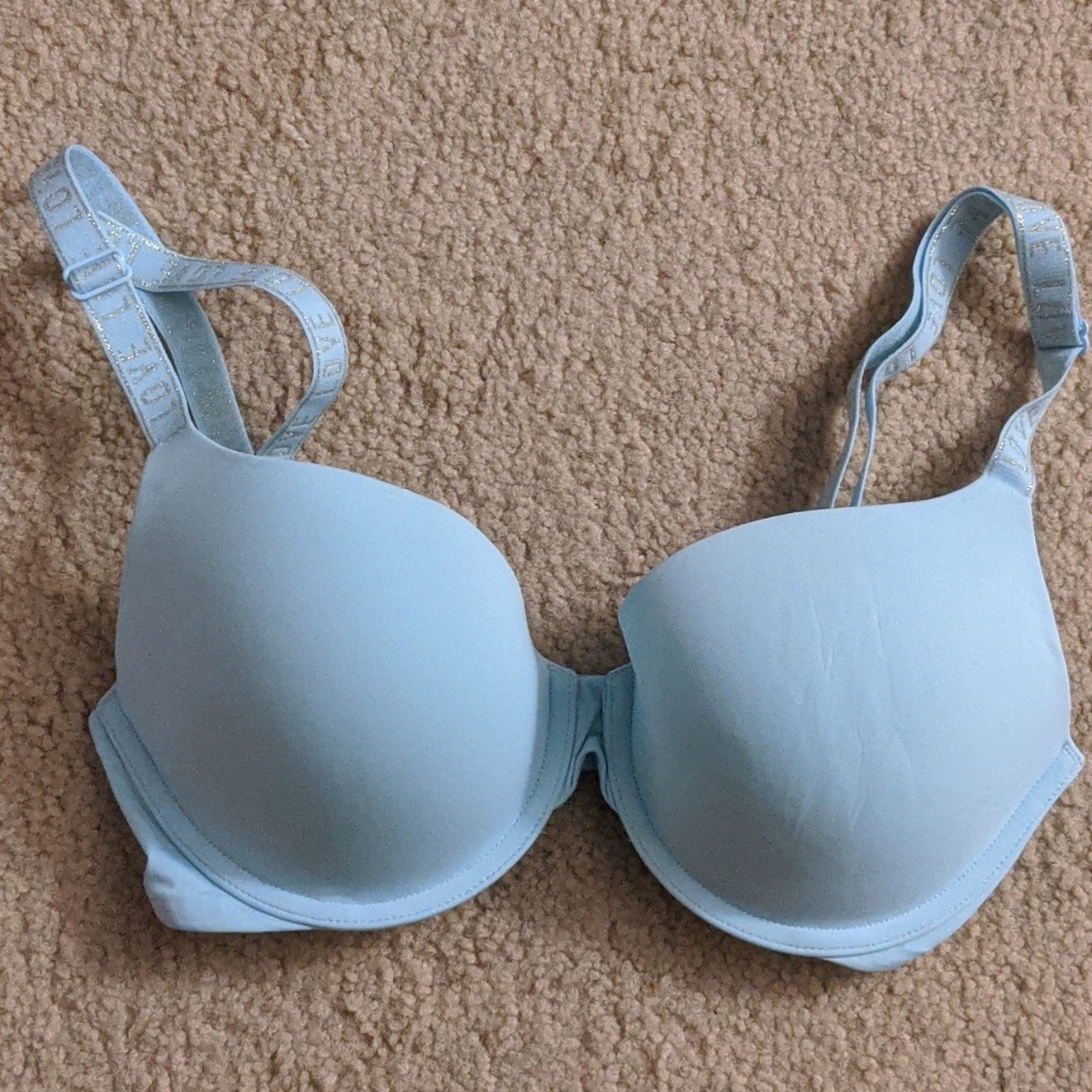 Victoria's Secret Logo Strap Push-Up T-shirt Bra